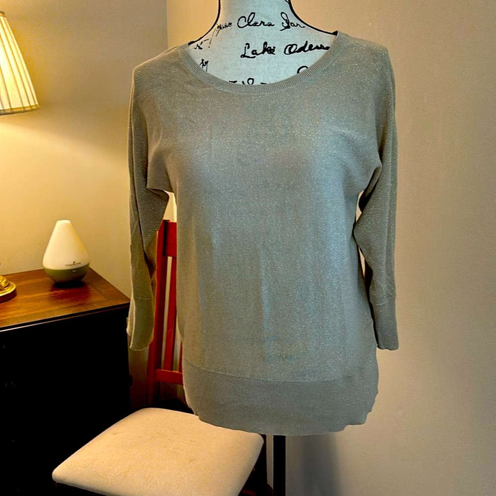DKNYC Tan Shimmer 3/4 Sleeve Top Lightweight Sweater Like New size S Small